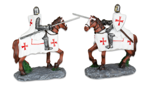 ΦΙΓΟΥΡΑ TOLE10 Brown horse. White Templar Knight. Spear 12cm