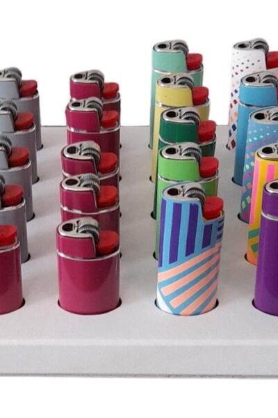 300 BIC case with lighter