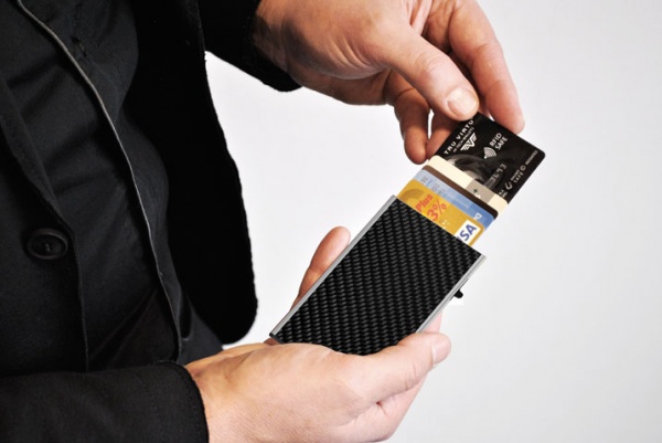 ΘΗΚΗ ΚΑΡΤΩΝ TRU VIRTU CLICK &SLIDE CARBON FIBRE SILVER – πρόσθετη εικόνα 2